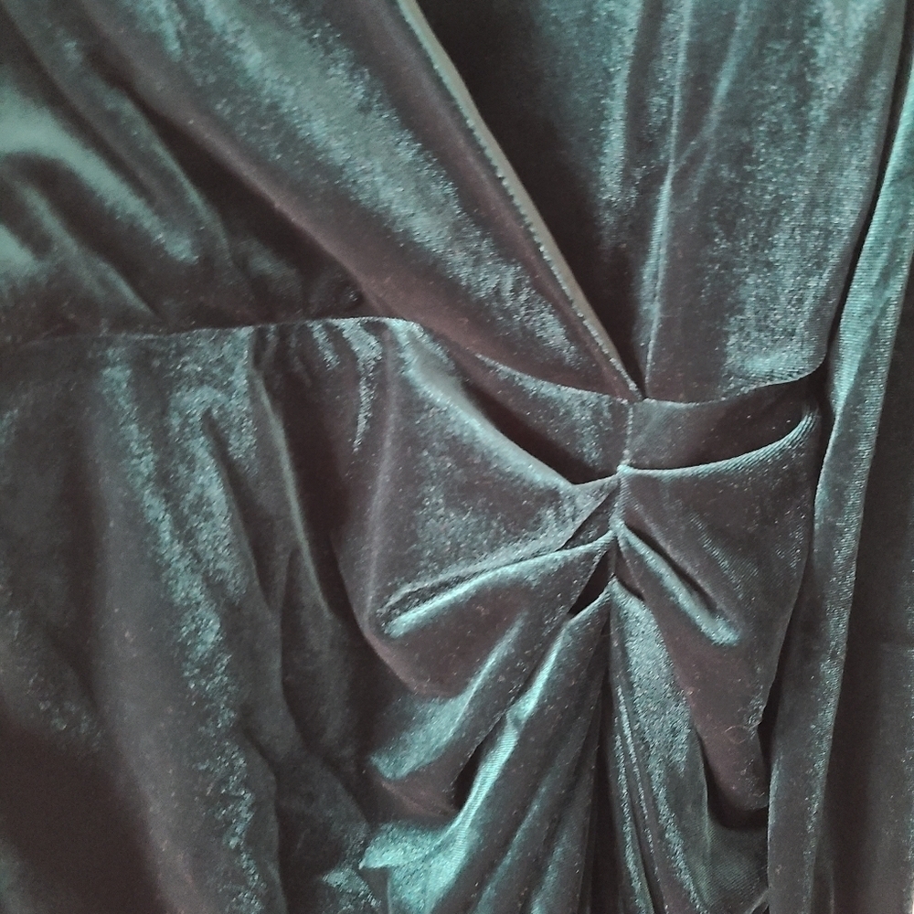 NWT Quiz Velvet Ruched Wrap Midi - Picture 3 of 5